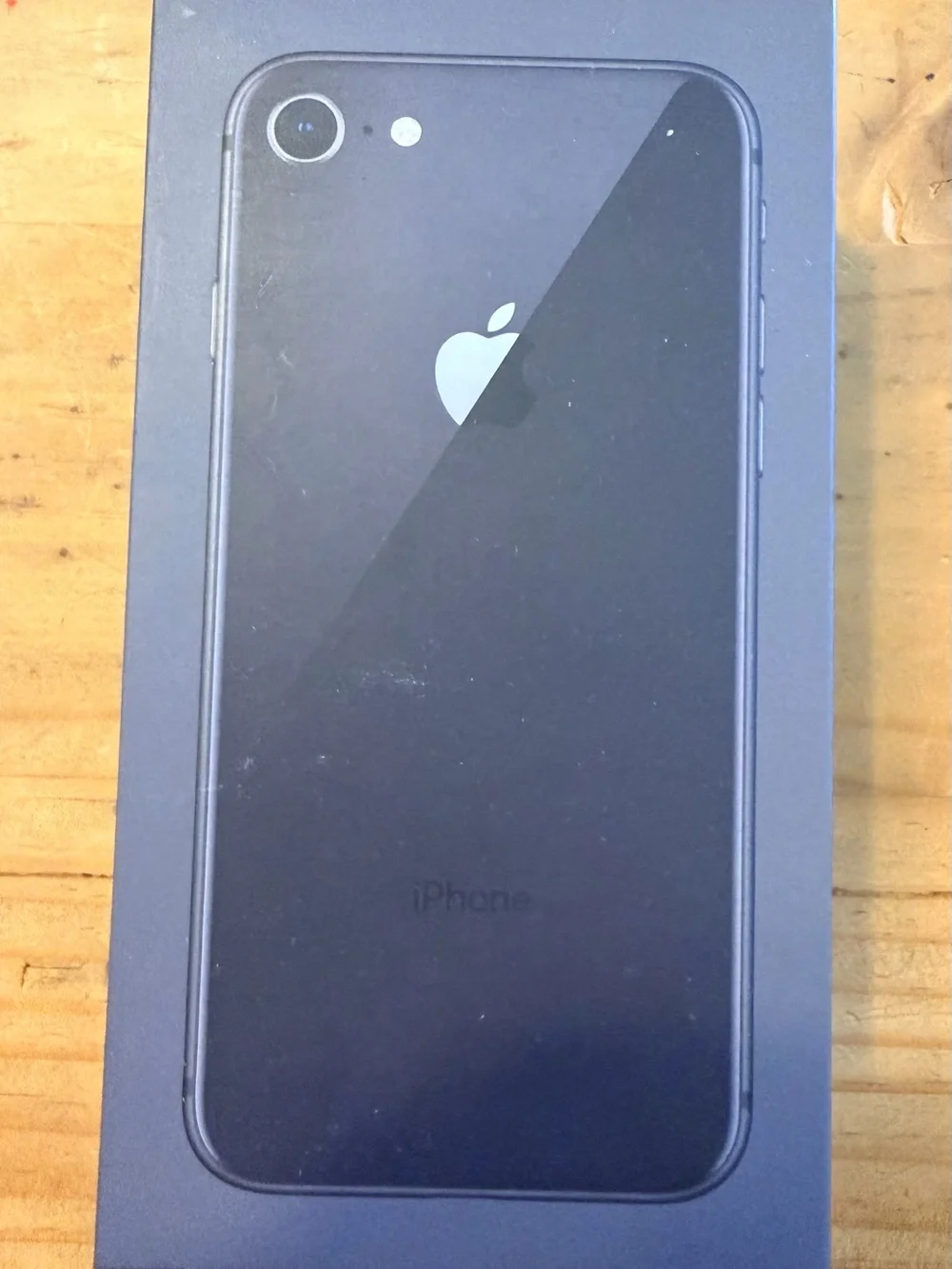 Apple iPhone Box